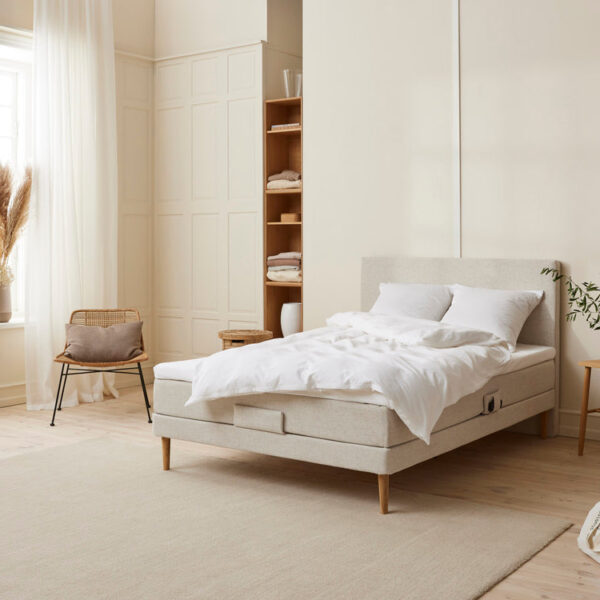 Monark - Trykaflastende | Elevation (Sand) 120x200 cm.
