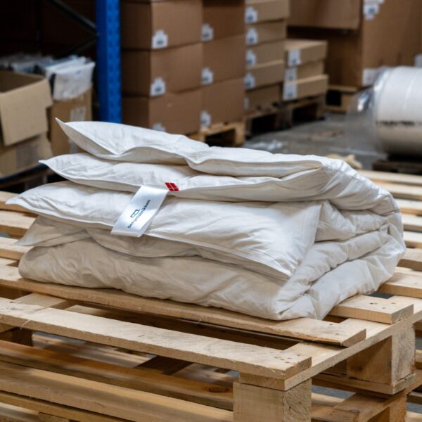 Dyne - 140x220 | Apollo (sval) 140x220