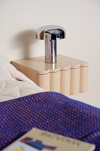 VALLMO vægmonteret Sengebord