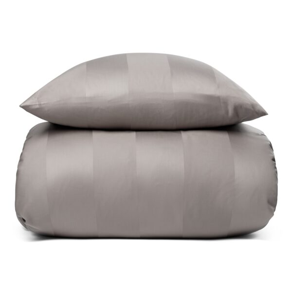 Sengetøj 140x200 cm - 100% bomuldssatin - Karen - Sandfarvet jacquardvævet striber