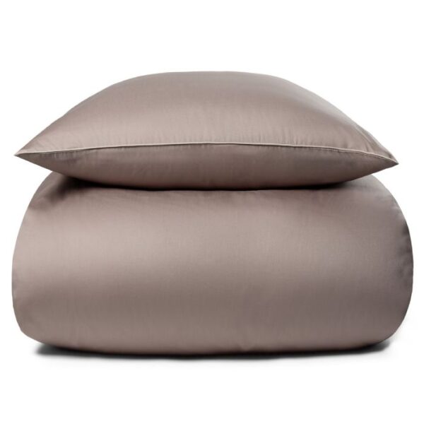 Sengetøj 140x200 cm - 100% bomuldssatin - Solid gråt sengetøj med pipingkant - Ekstra blødt sengesæt fra By Borg