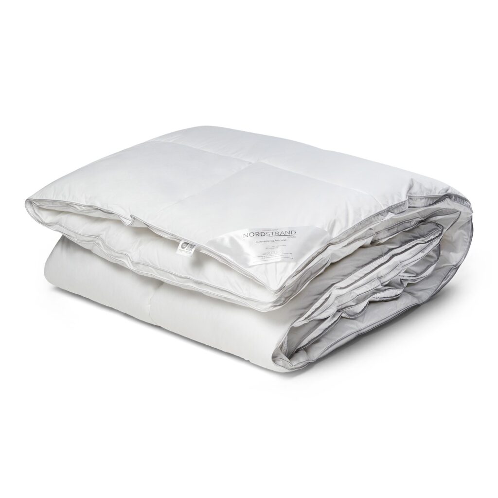 Helårsdyne - Blød og fyldig dunfiber dyne - 140x200 cm - Nordstrand Home allergivenlig fiberdyne