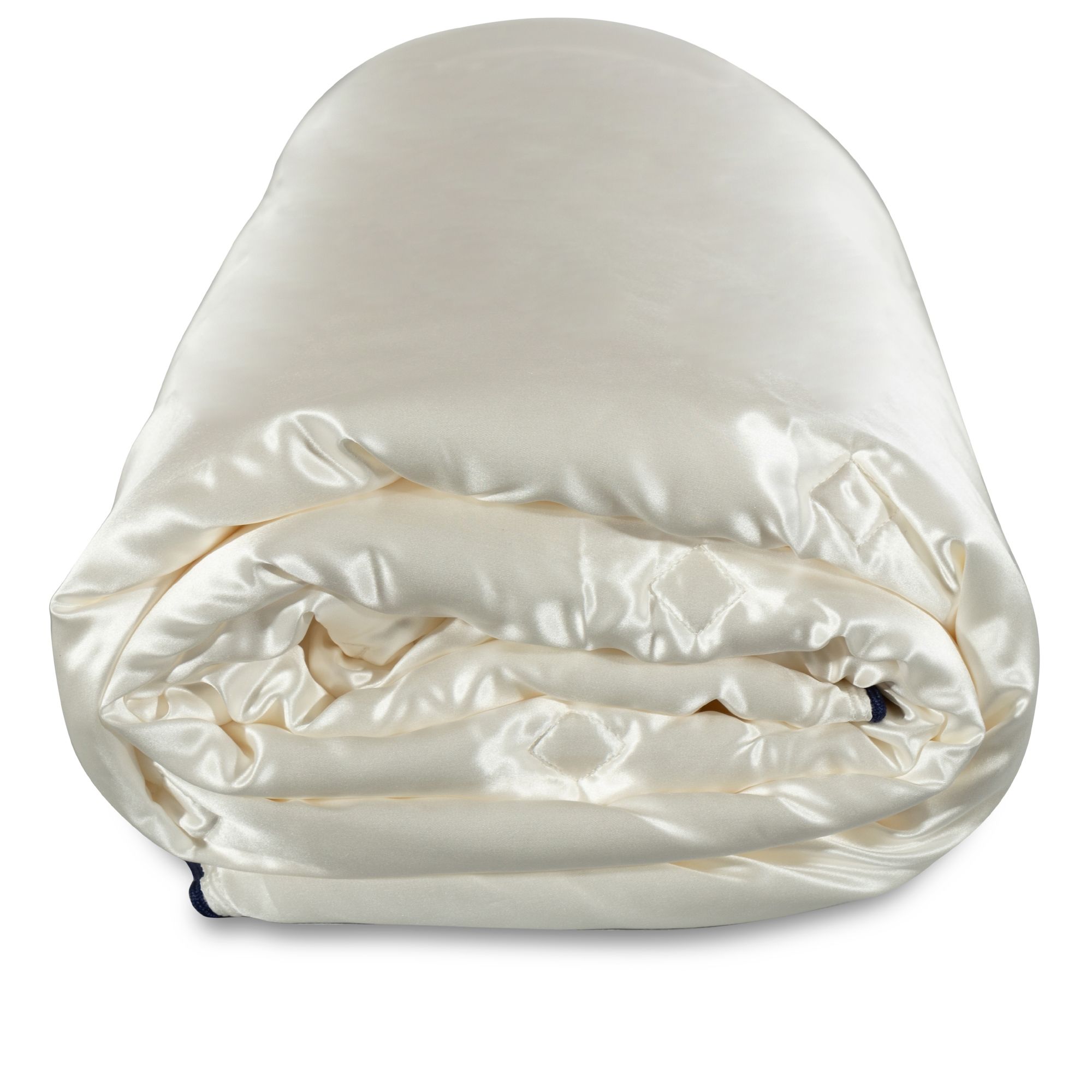 Silkedyne - Helårsdyne med silkebetræk - 140x200 cm - 100% langfibret mulberry - Nordic Comfort Silkedyne - Helårsdyne med silkebetræk - 140x200 cm - 100% langfibret mulberry - Nordic Comfort