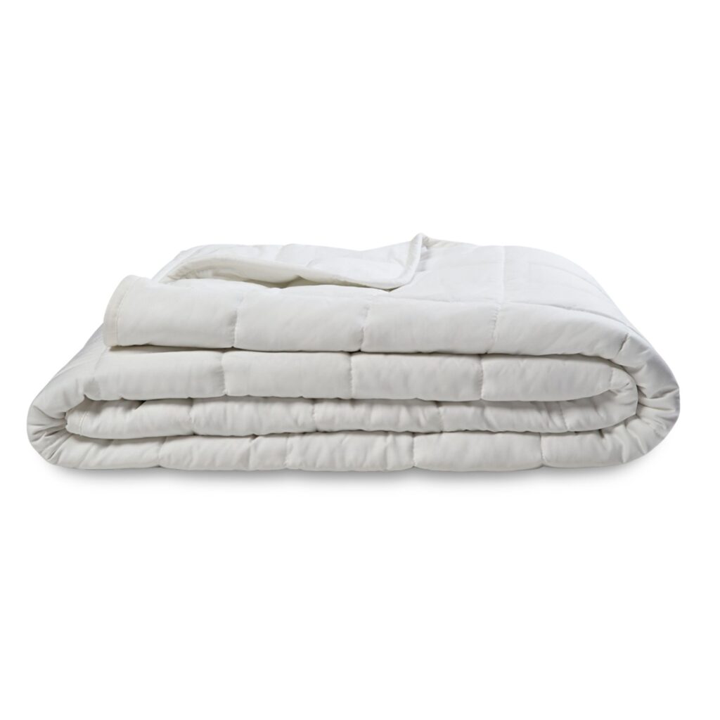 Tyngdedyne 5 kg - Vægtdyne i 100 % bambus betræk - Kølende og åndbar effekt - 140x200 cm - Borg Living