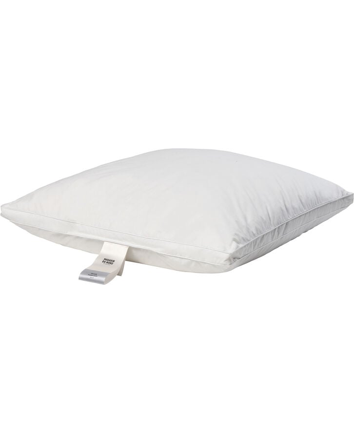 5740026900841.jpg Magasin Sølv 3-lags Pude Mellem 60x63 cm - Dunpude i Batistvår