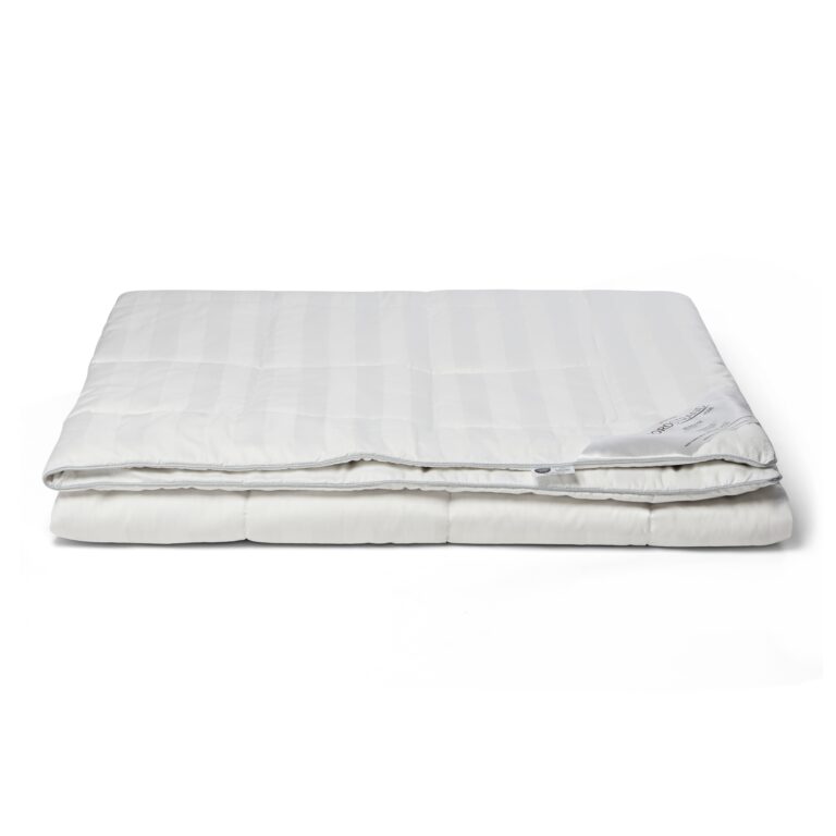 Silkedyne - 100% mulberry silkefyld - Temperaturregulerende dyne - Nordstrand Home helårsdyne
